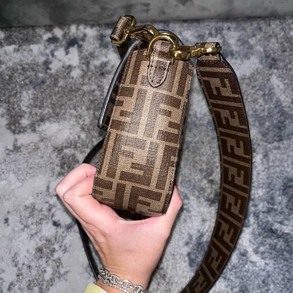 Fendi Girls FF Baguette with Strap - Picture 5 of 11